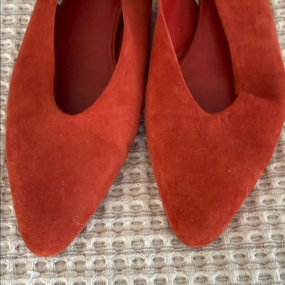 Everlane Rust Suede Women's sling back shoes. Size 7. - Picture 3 of 6